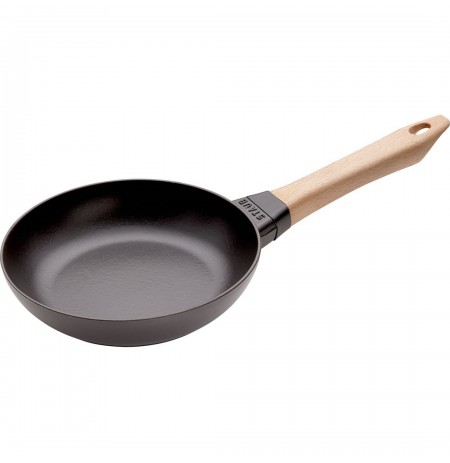 Cast iron frying pan with wooden handle Staub - 20 cm