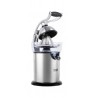 Citrus juicer with handle