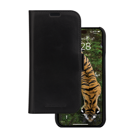 Apple iPhone 15 Pro Max Lynge 2-in-1 Wallet Case by Dbramante1928 Black