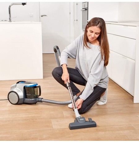 Bagless vacuum cleaners Black+Decker BXVML700E