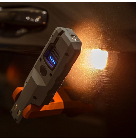 2-in-1 Color Matching Lamp + Station & Charger