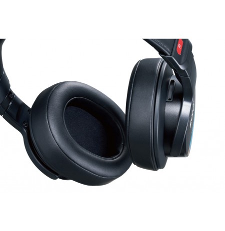Sony MDR-M1 - closed studio headphones