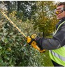 DeWALT DCM563P1-QW power hedge trimmer Single blade 3.4 kg