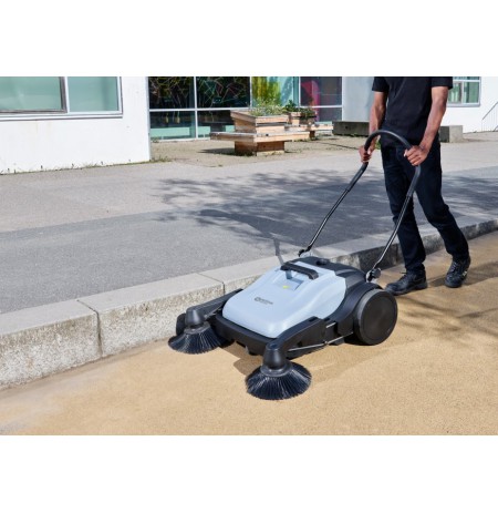 Nilfisk SW250 sweeper Black, White