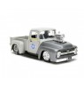 Auto Street Fighter 1956 Ford Pickup with Guile 1:24 Simba JADA Figure