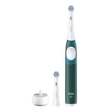 Oral-B Electric Toothbrush with Pressure sensor | iO2 | Rechargeable | For adults | Number of brush heads included 2 | Number of