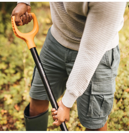 Fiskars Solid Metal 1066716 Smailus kastuvas, Juoda