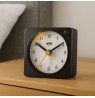 Braun BC02XBW kelioninis, kvarcinis žadintuvas