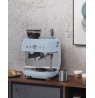 Smeg EGF03PBEU Espressomaschine, Kaffeevollautomat 50s Style, pastellblau