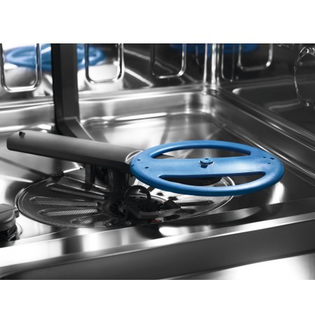 Indaplovė įmontuojama ELECTROLUX KEGB9405L