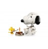 LEGO IDEAS 21368 Peanuts: Snoopy's Doghouse