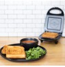 Uncanny Brands Pokémon Poké Ball Single Sandwich Maker